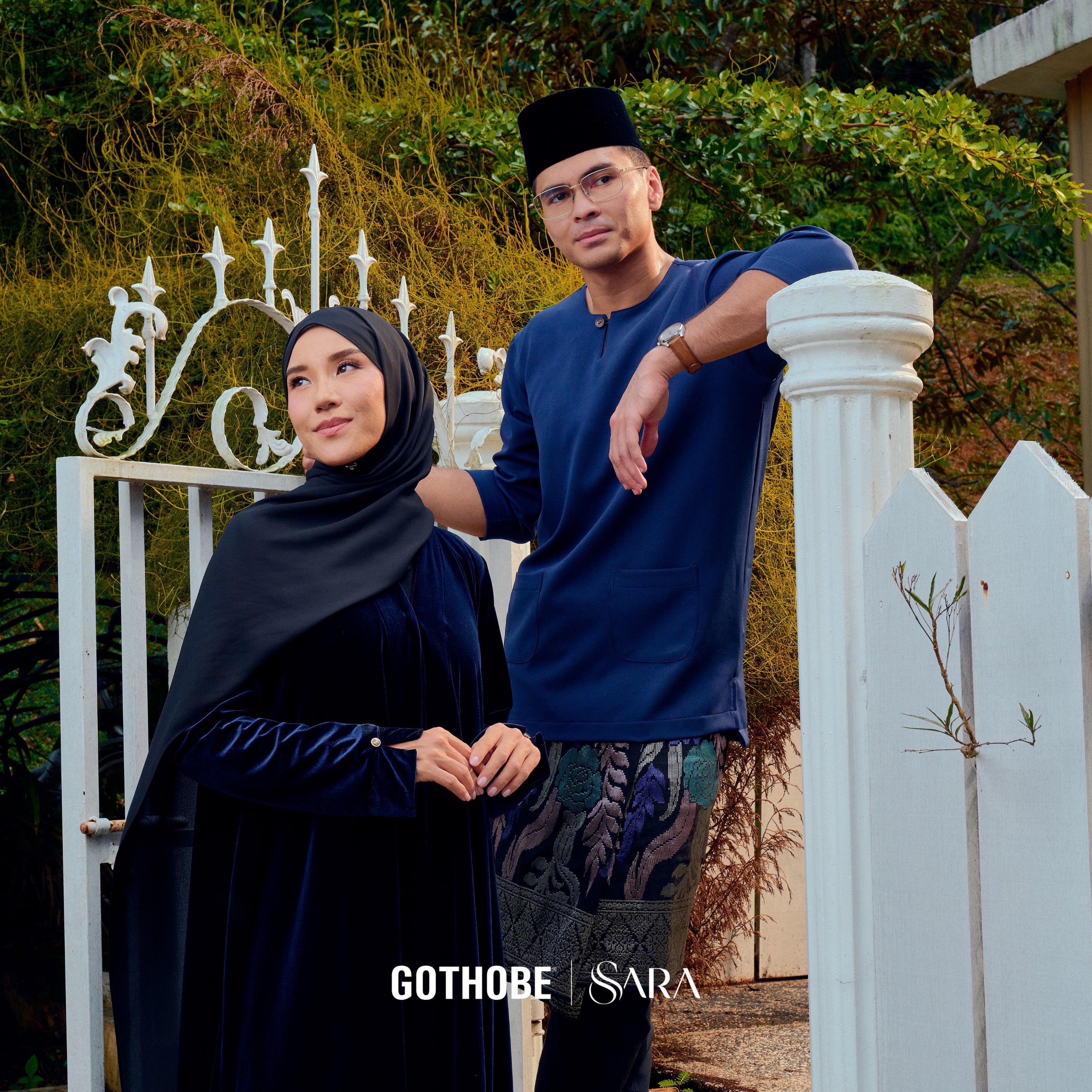 COUPLE SET: IESA KURTA TELUK BELANGA + VELORA ABAYA (VELVET) BY GOTHOBE | SARA