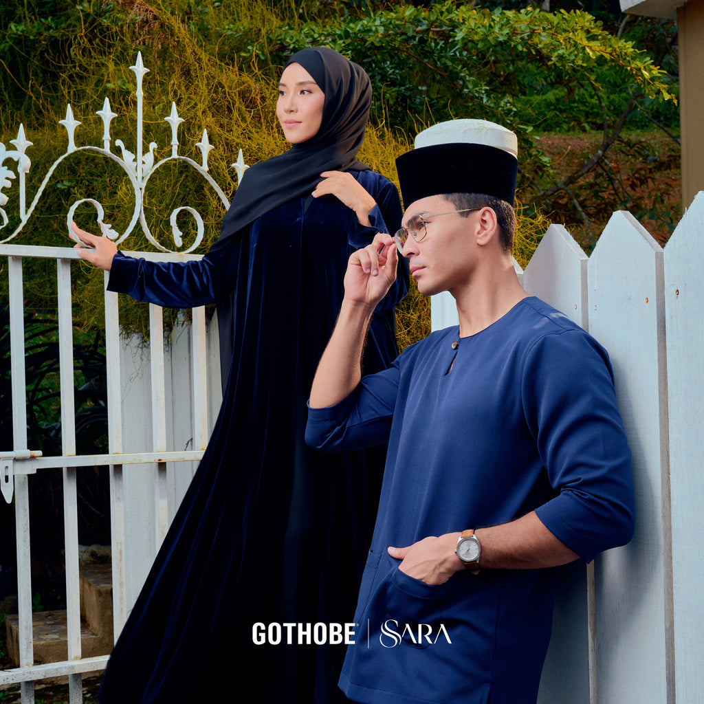 COUPLE SET: IESA KURTA TELUK BELANGA + VELORA ABAYA (VELVET) BY GOTHOBE | SARA