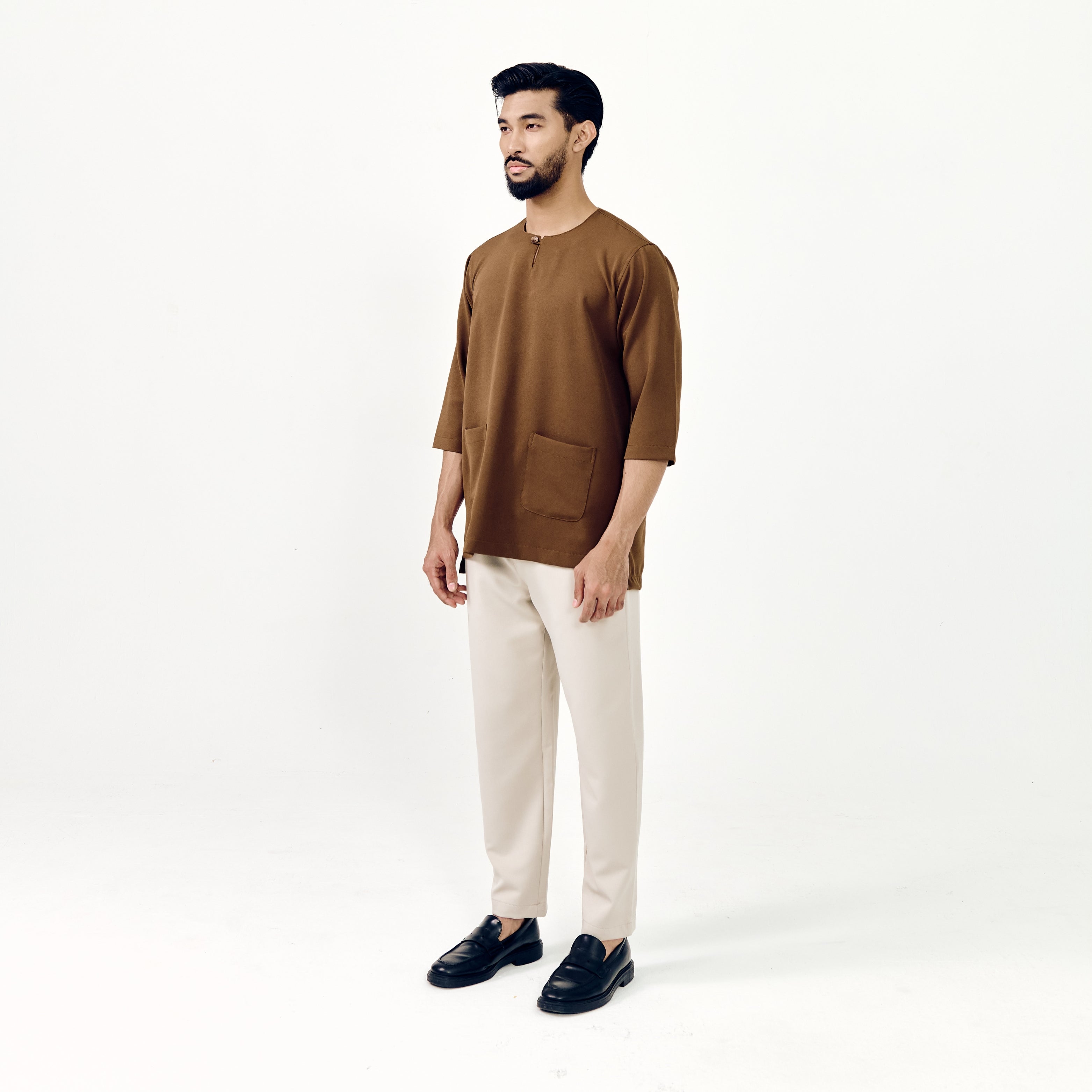 COUPLE SET: IESA KURTA TELUK BELANGA + VELORA ABAYA (VELVET) BY GOTHOBE | SARA