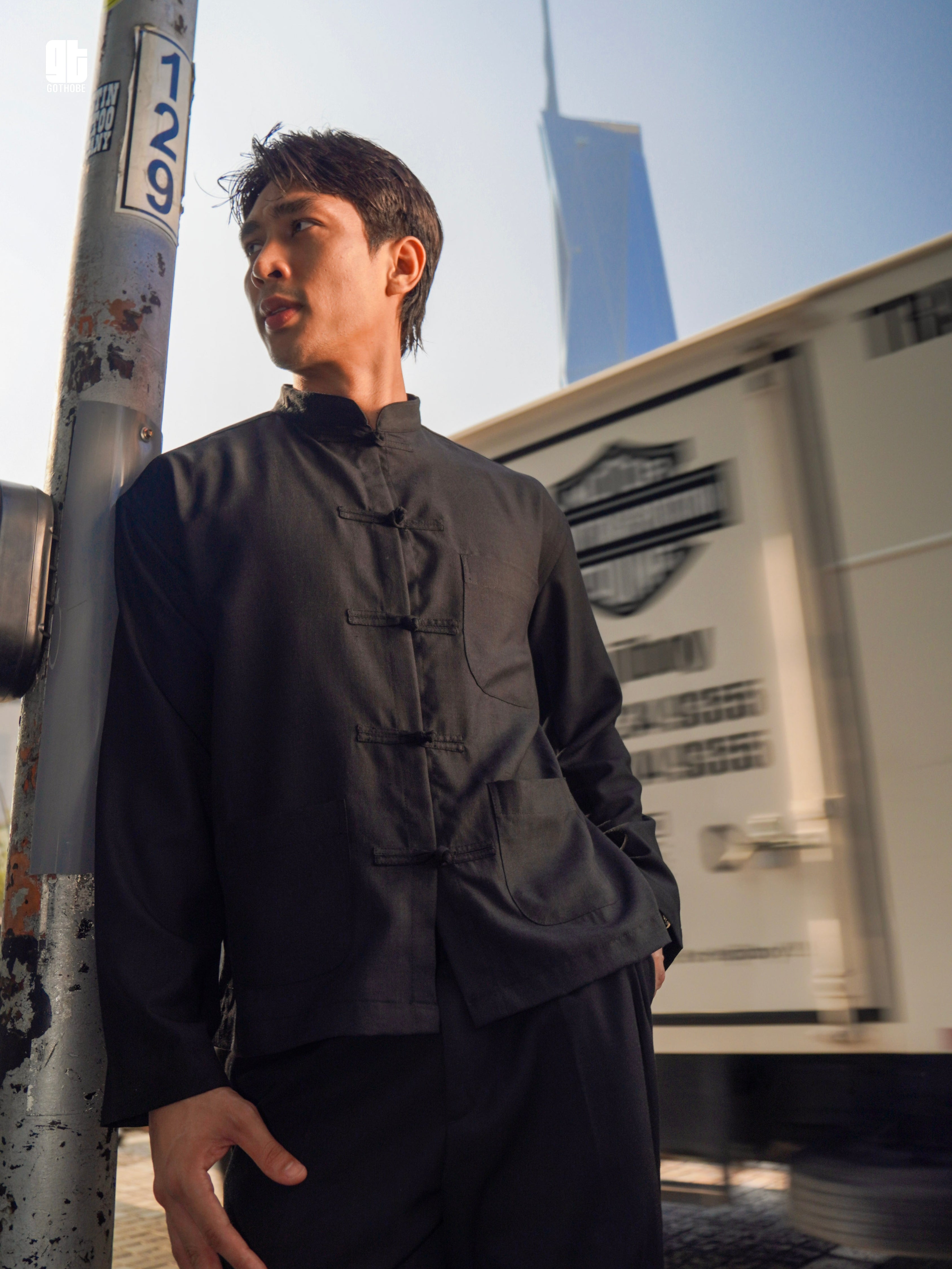 MERO KNOT-BUTTONED MANDARIN COLLAR SHIRT