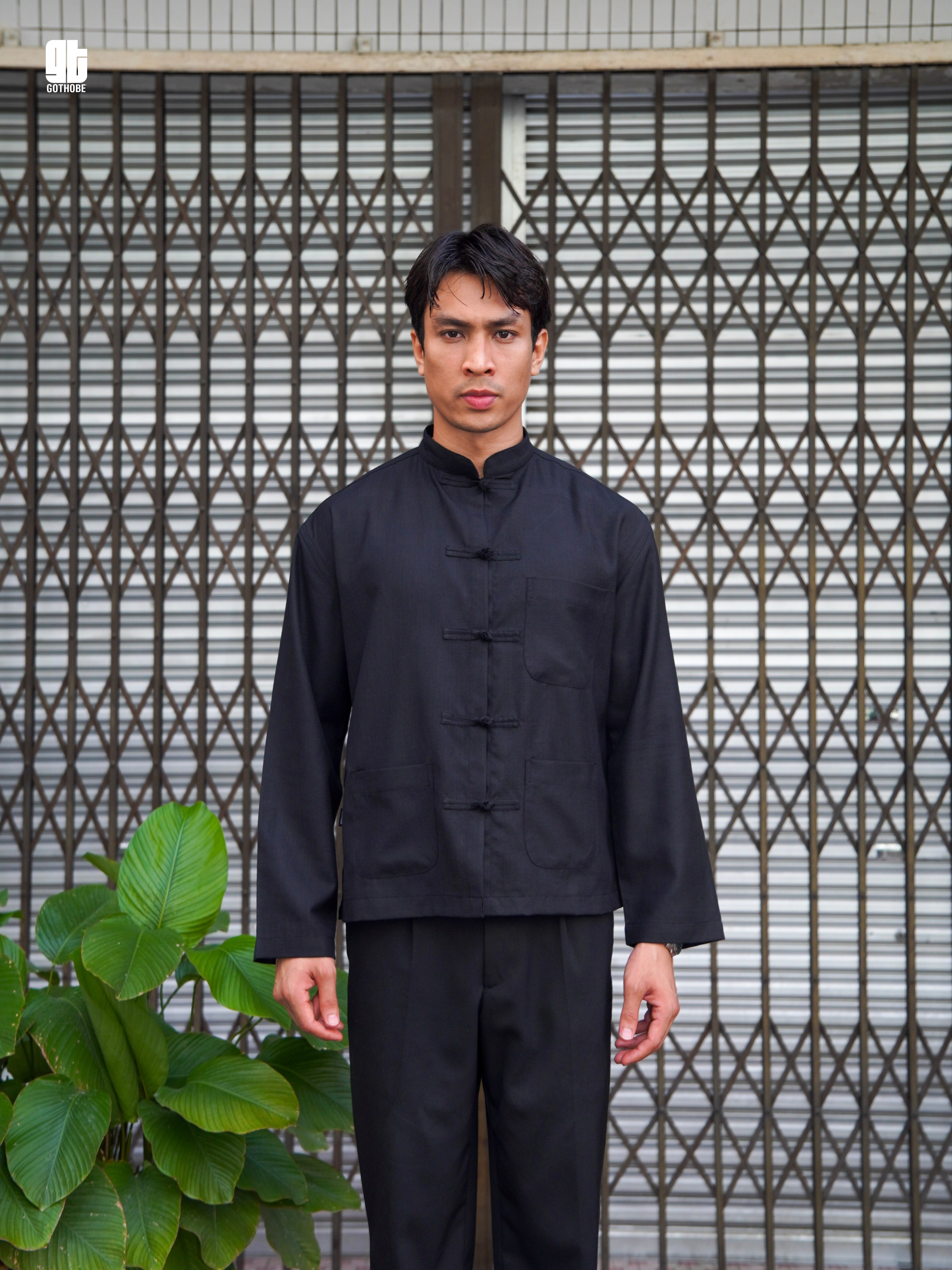MERO KNOT-BUTTONED MANDARIN COLLAR SHIRT